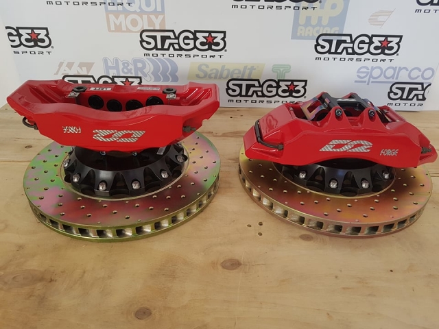 Kit Travagem D2 Racing 8 Pistões BMW E39 Frente
