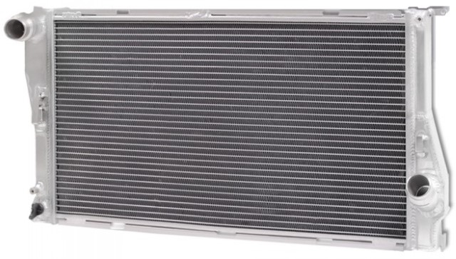 Radiador Água BMW e81 e87 E90 E91